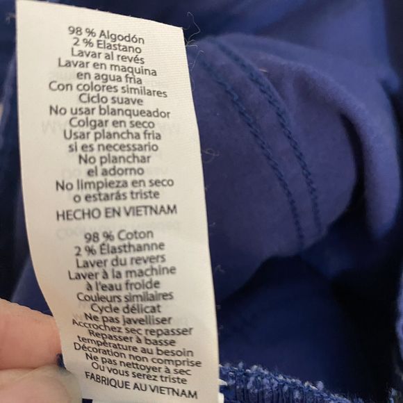 LULAROE Women's Blue Stretch Jean Jacket Size L Embroidered Flower Pockets - Picture 10 of 10